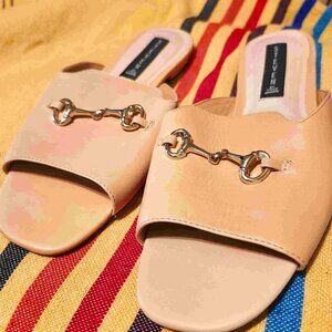 STEVEN BY STEVEN MADDEN NATURAL LEATHER SHOES WITH BUCKLE NEVER WORN  SIZE 9